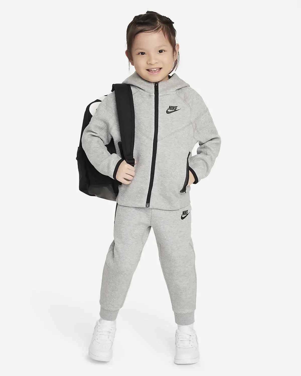 Nike Sportswear Tech Fleece Full-Zip Set. 1