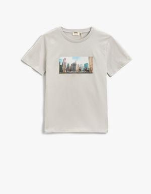 Şehir Hologramlı Kısa Kollu Tişört
