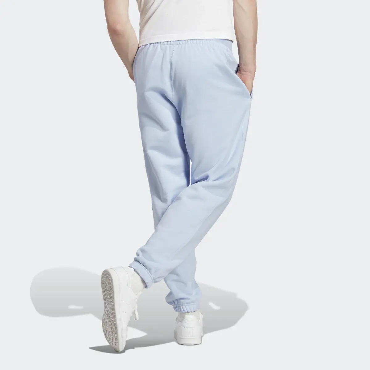 Adidas Sweat Pants Premium Essentials. 2