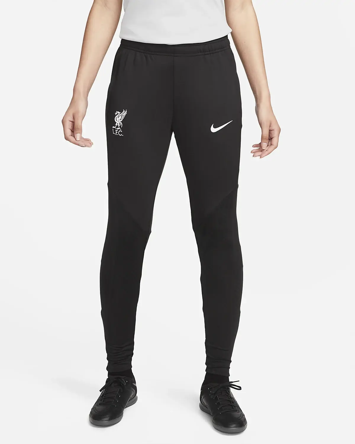 Nike Liverpool F.C. Strike. 1