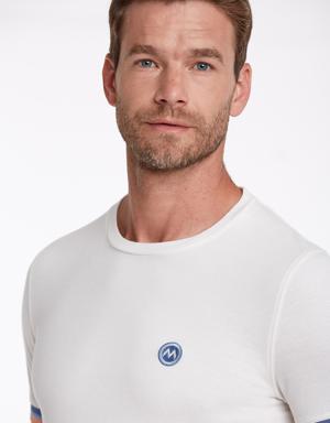 Nakış Logolu Pike Örgü Bisiklet Yaka Kırık Beyaz T-Shirt