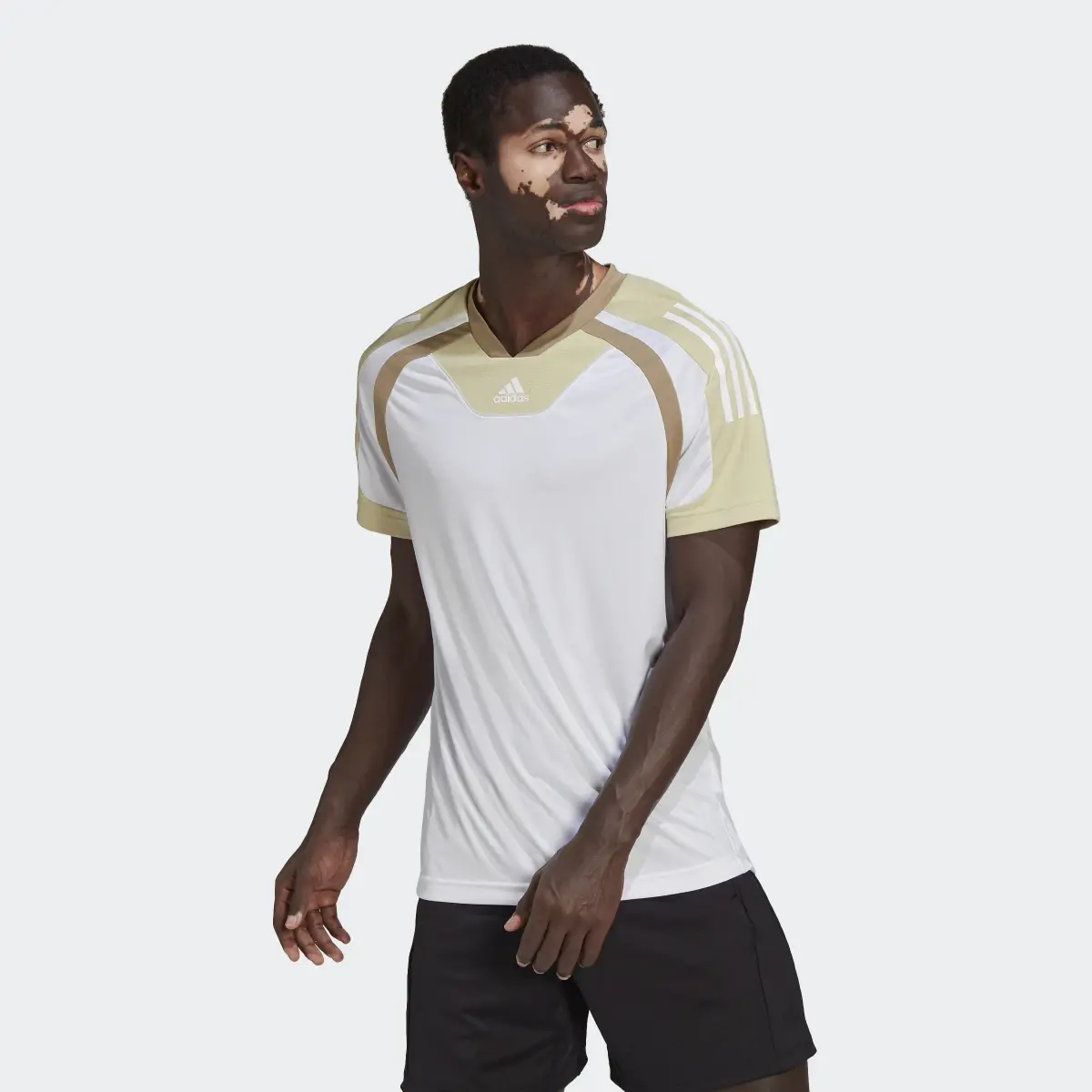 Adidas Playera Training. 2