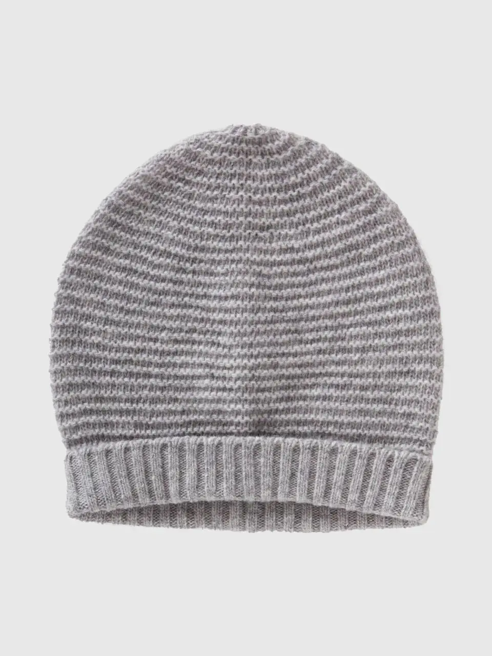 Benetton hat in wool blend. 1