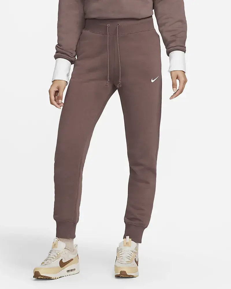 Nike Sportswear Phoenix Fleece. 1