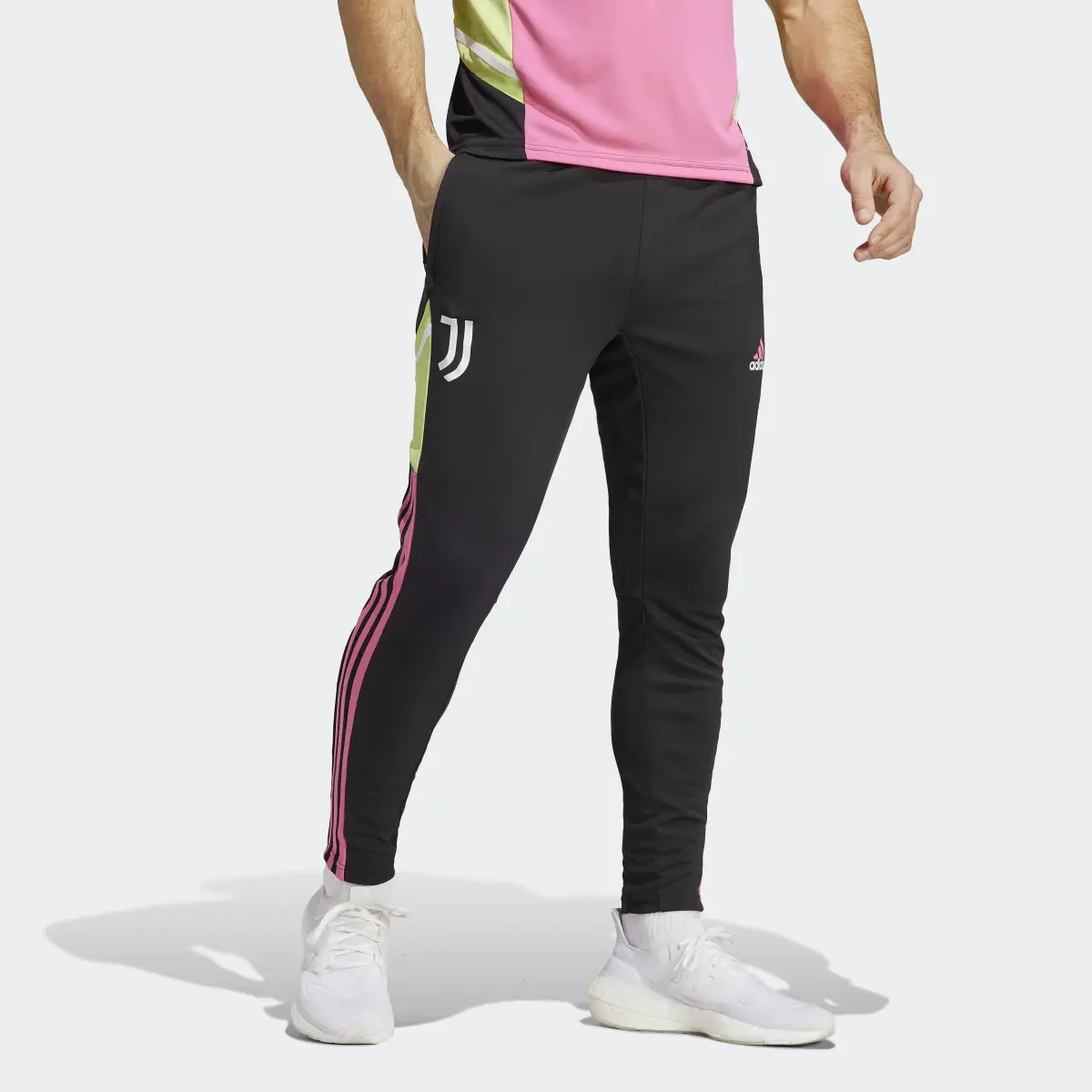 Adidas Pantaloni da allenamento Condivo 22 Juventus. 1