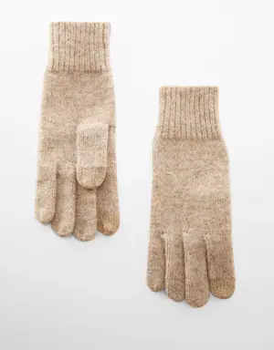 Ribbed knit gloves