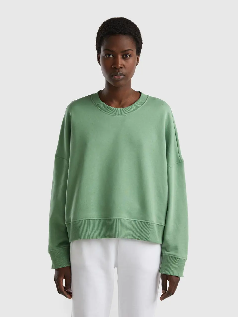 Benetton boxy fit 100% cotton sweatshirt. 1