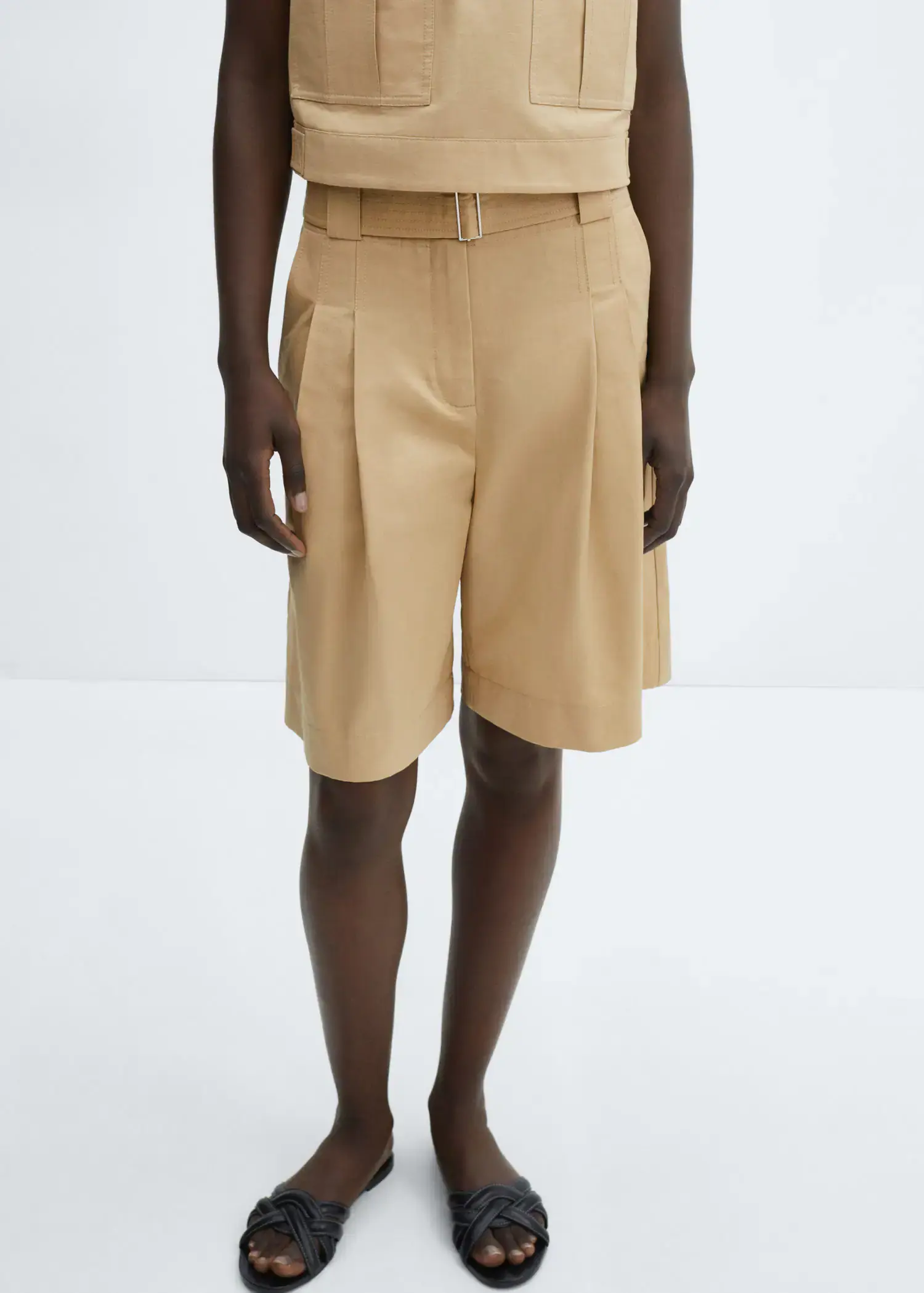 Mango Cotton pleated Bermuda shorts. 2