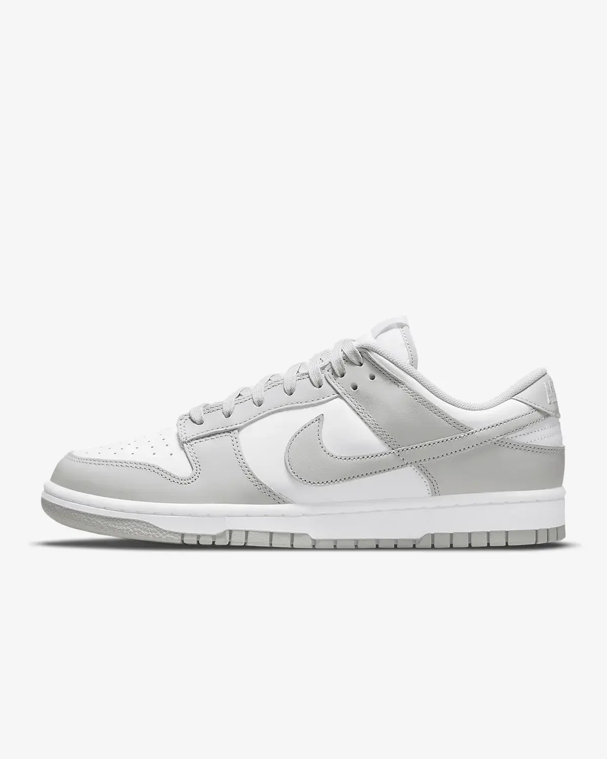 Nike Dunk Low Retro. 1