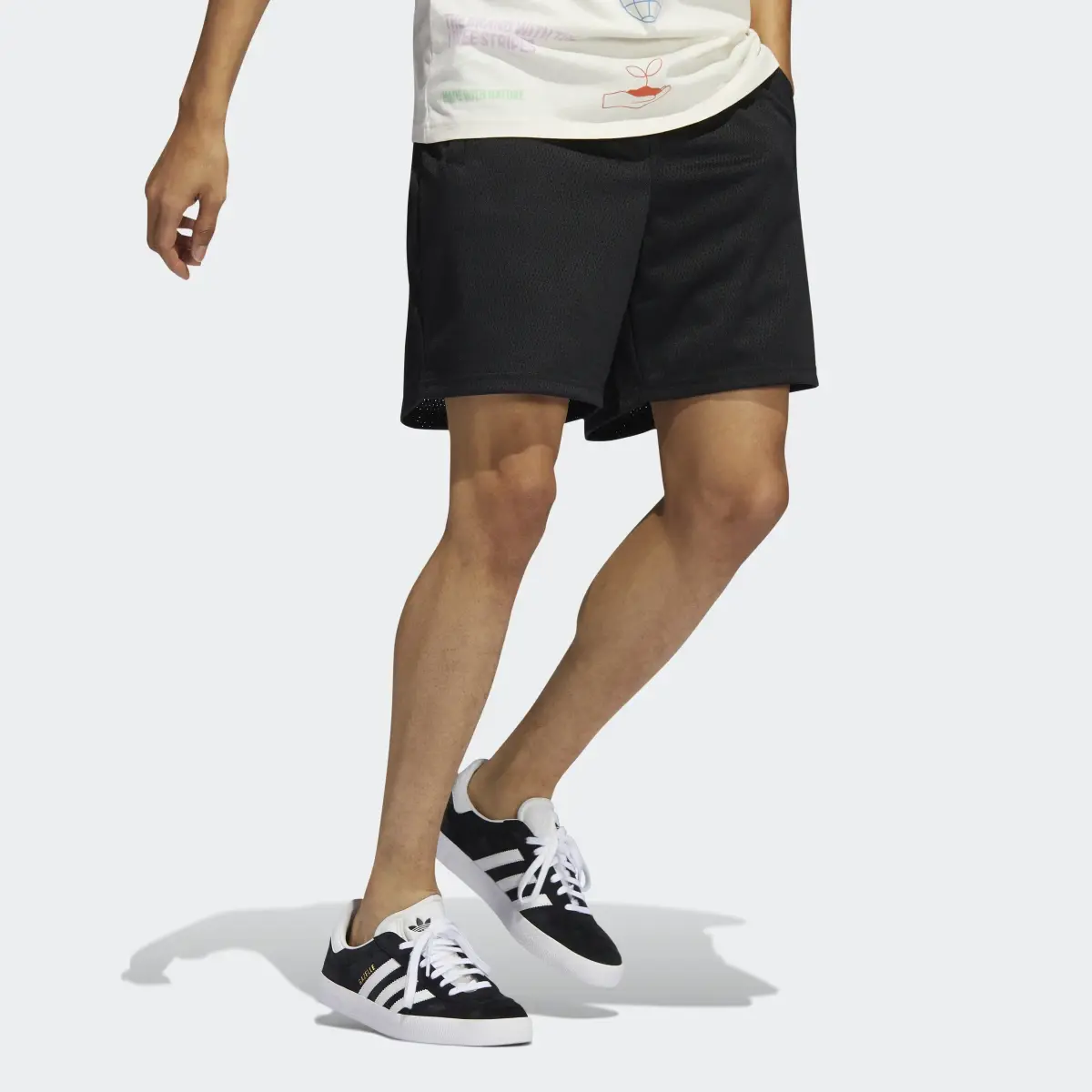 Adidas Essentials Mesh Shorts. 3