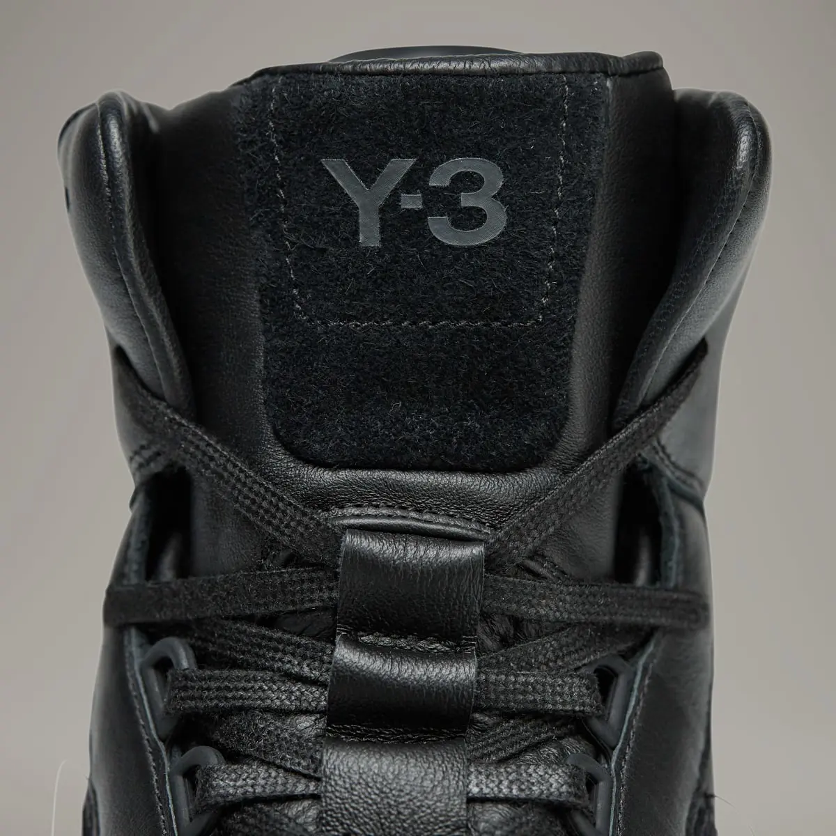 Adidas Y-3 GSG9. 3