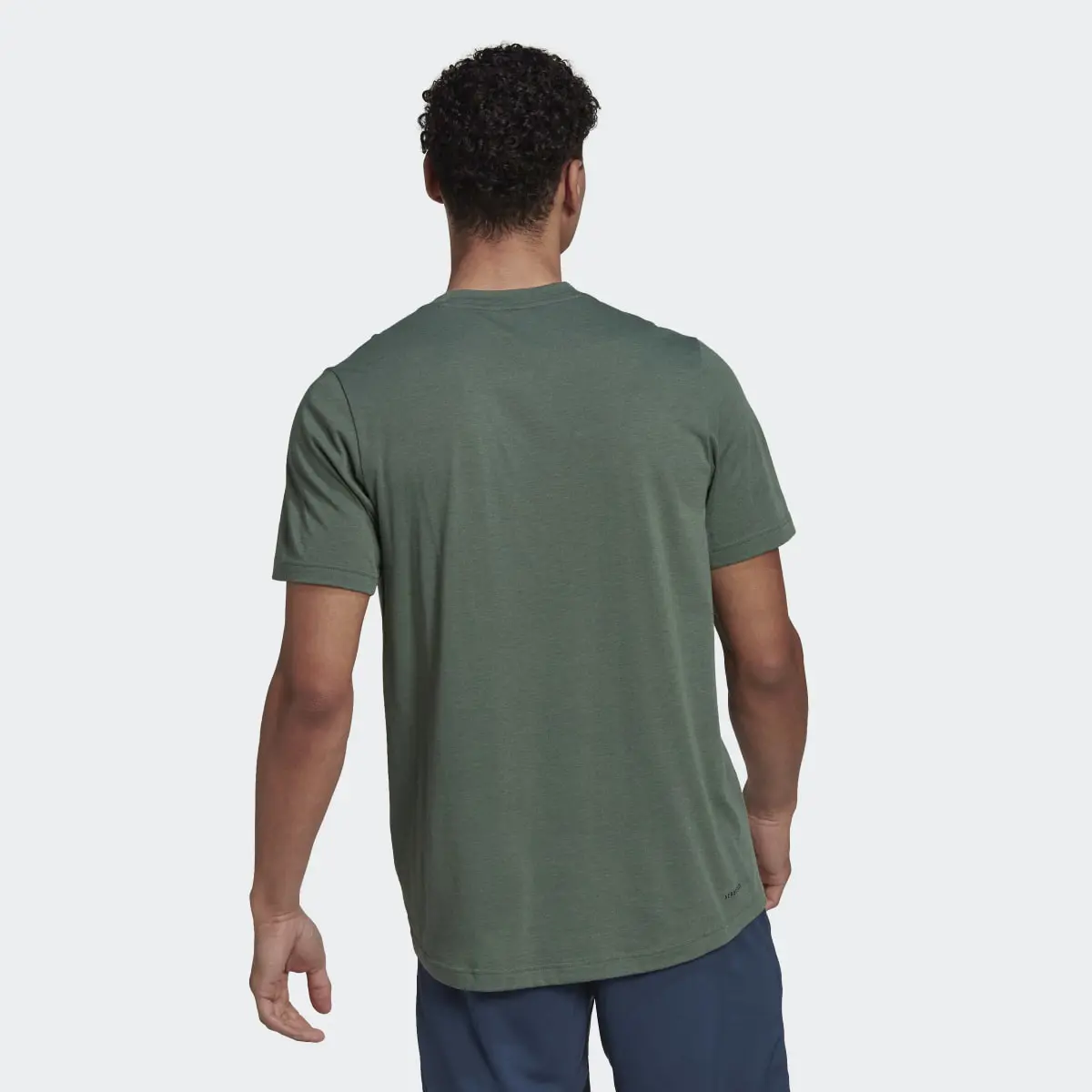 Adidas AEROREADY Designed 2 Move Feelready Sport Logo Tee. 3