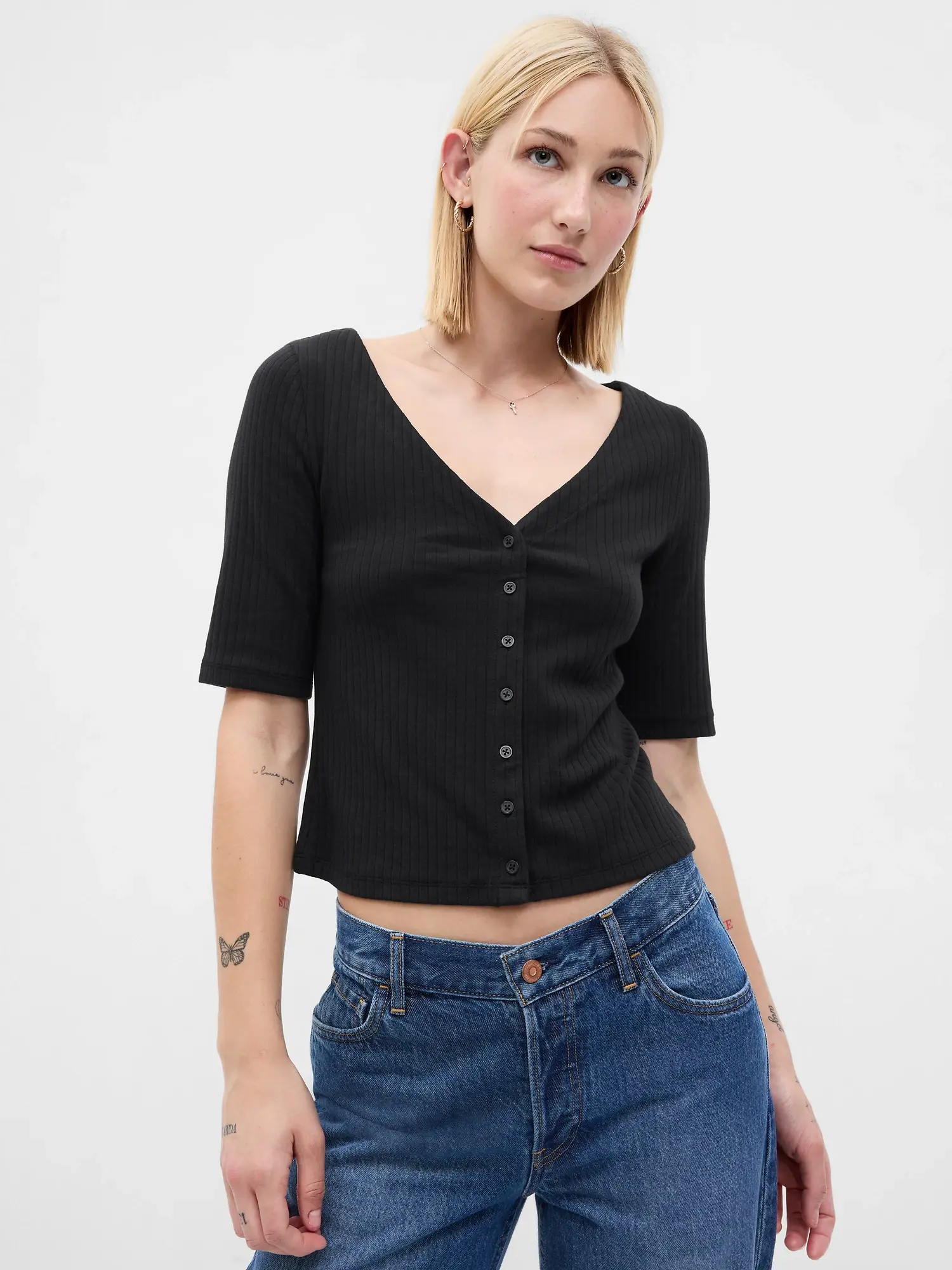 Gap Modern V-Neck Rib Cardigan black. 1