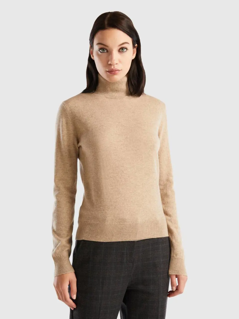 Benetton beige turtleneck in pure cashmere. 1