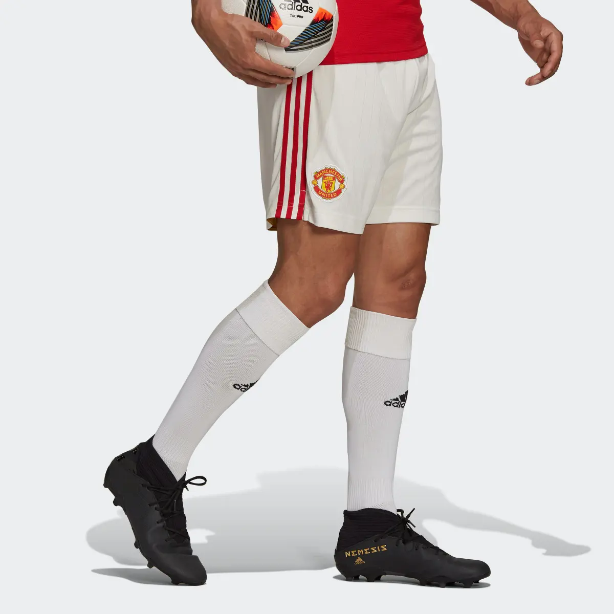 Adidas Shorts Local Manchester United 21/22. 3