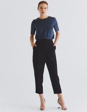 Ankle Cut Tapered Pant