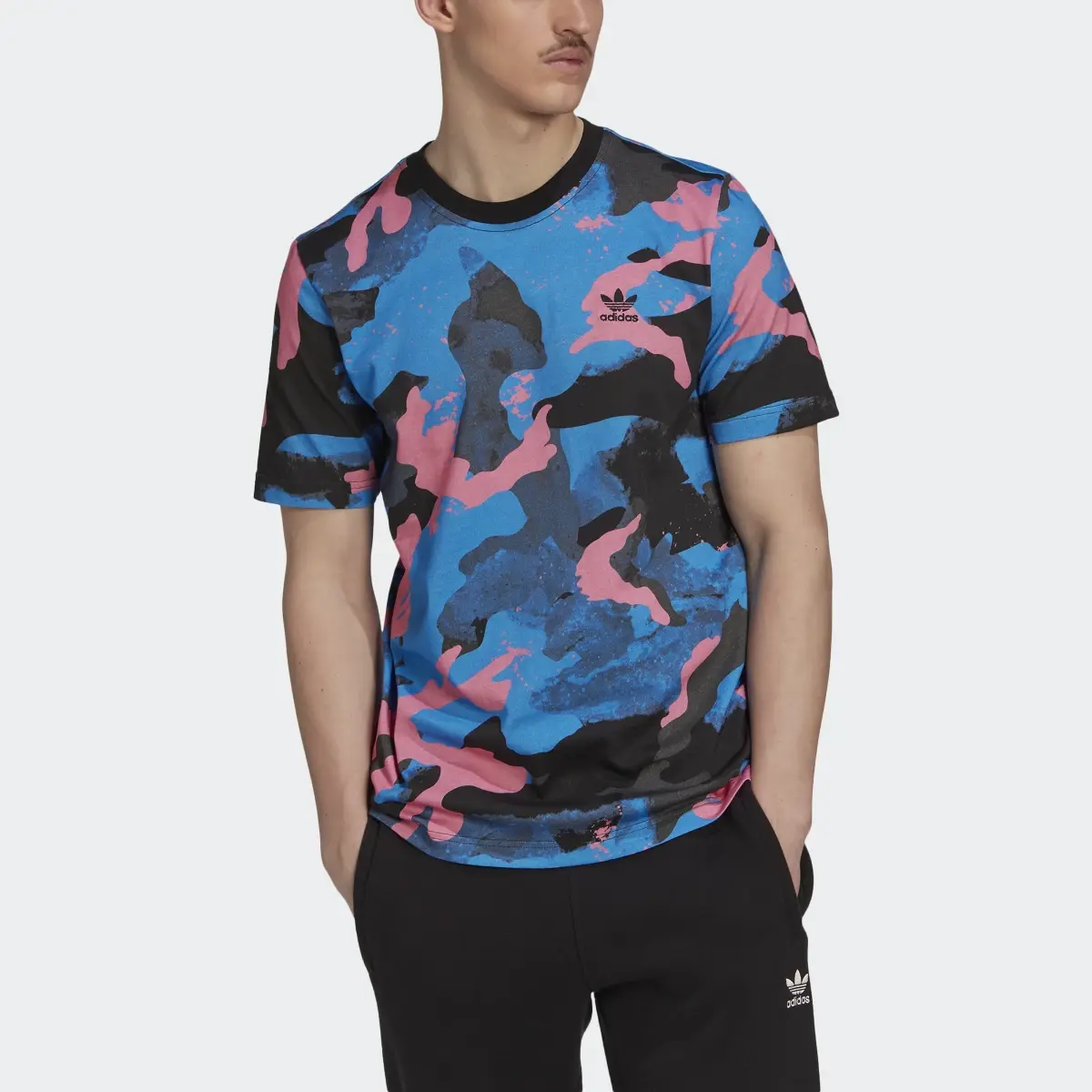 Adidas T-shirt imprimé intégral Camo Series. 1