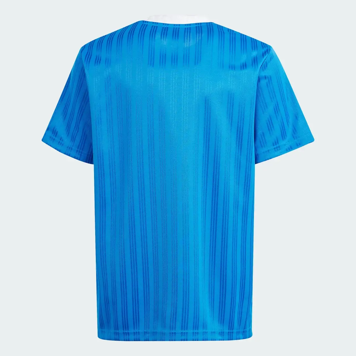 Adidas Adicolor Tee. 2