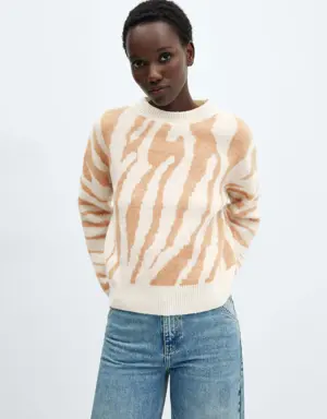 Animal-print knitted sweater