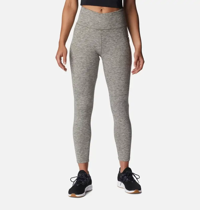 Columbia Women's Weekend Adventure™ Leggings. 2