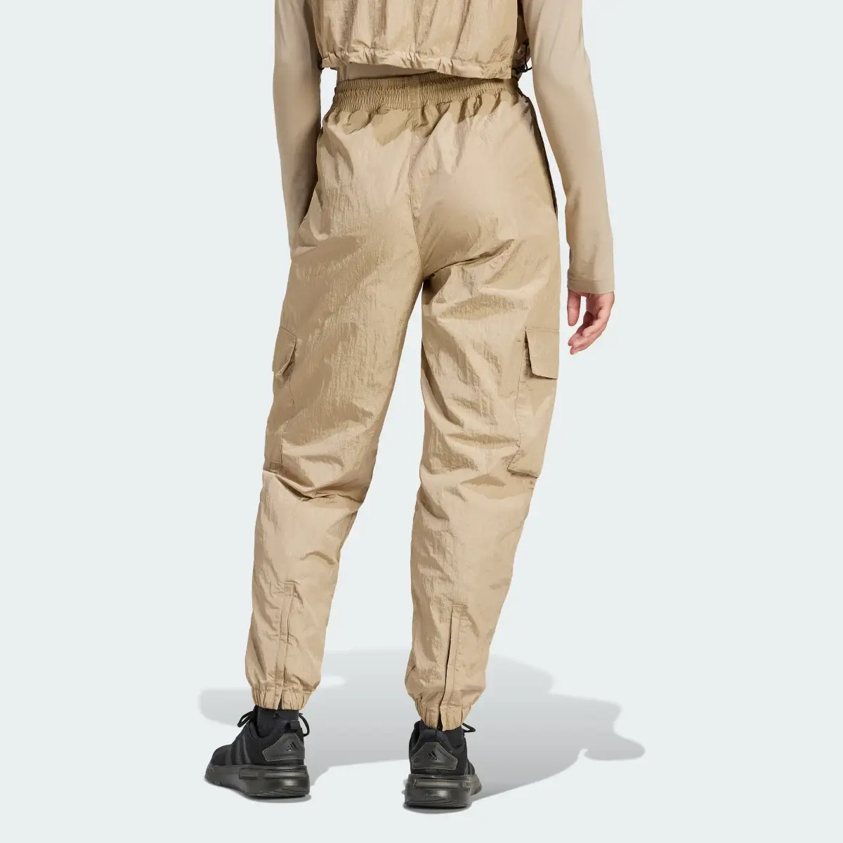 Adidas Pantaloni City Escape Cargo. 2