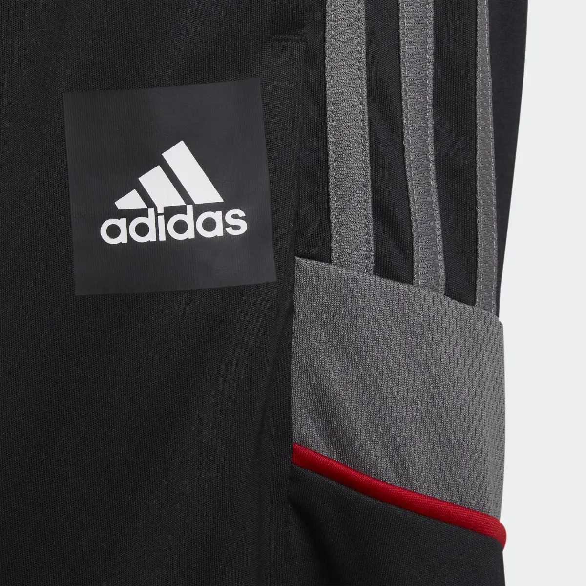 Adidas Southstand AEROREADY Shorts. 3