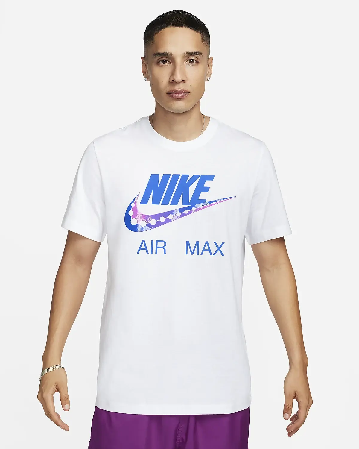 Nike Sportswear. 1