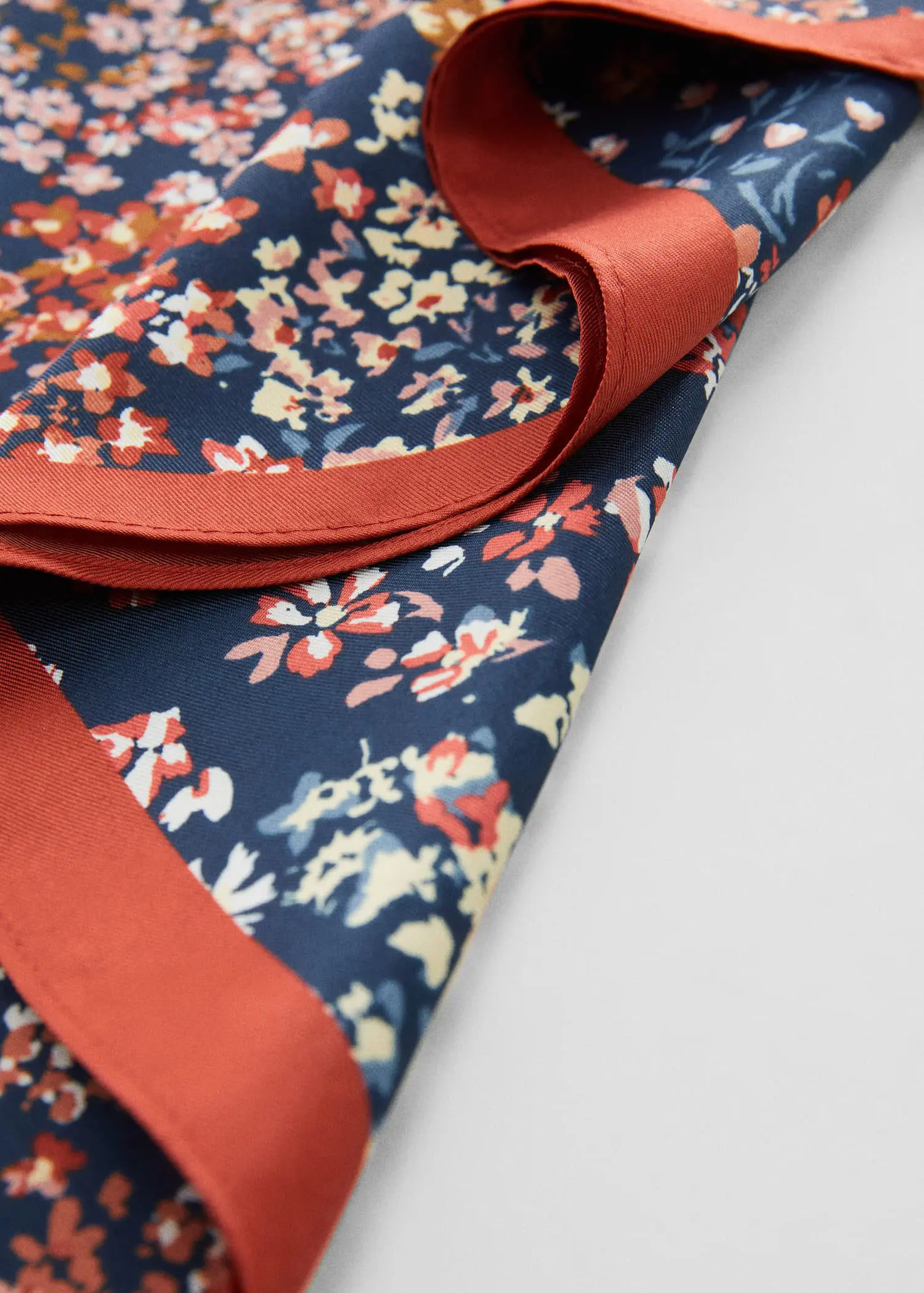 Mango Micro-floral print scarf. 1