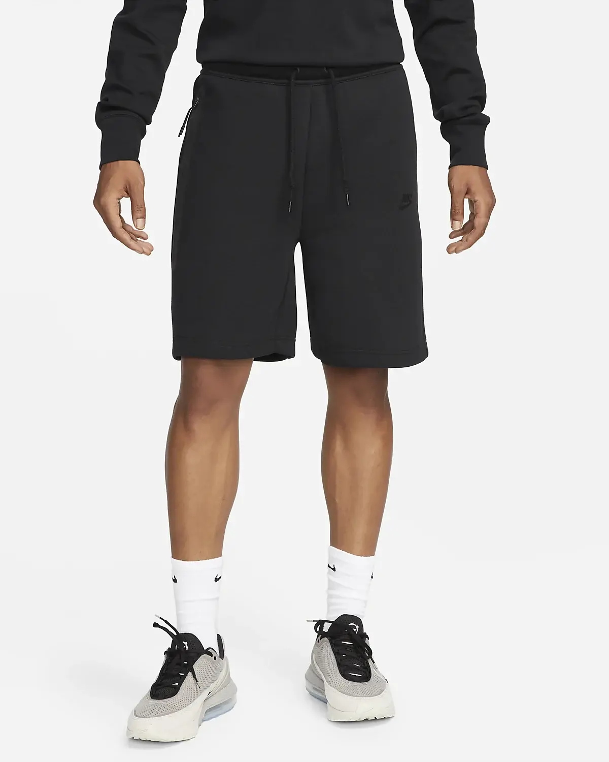 Nike Sportswear Tech Fleece. 1