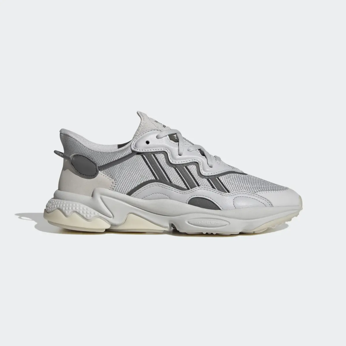 Adidas Chaussure OZWEEGO. 2