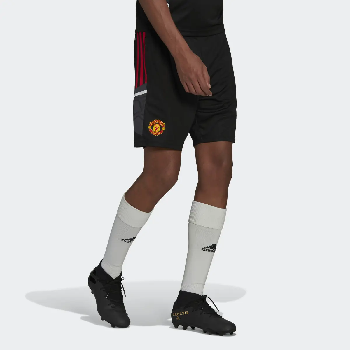 Adidas Manchester United Condivo 22 Training Shorts. 1