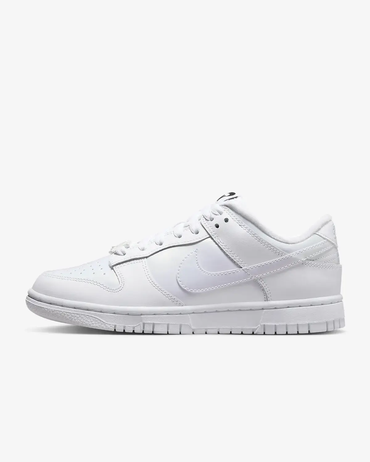 Nike Dunk Low SE. 1