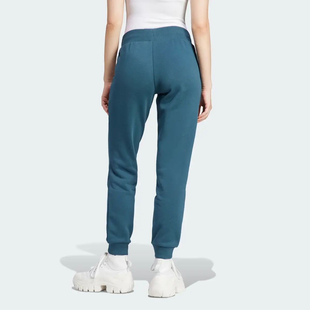 Adidas Adicolor Essentials Fleece Slim Joggers. 2