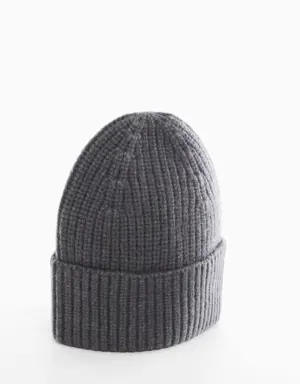 Knitted wool-blend cap