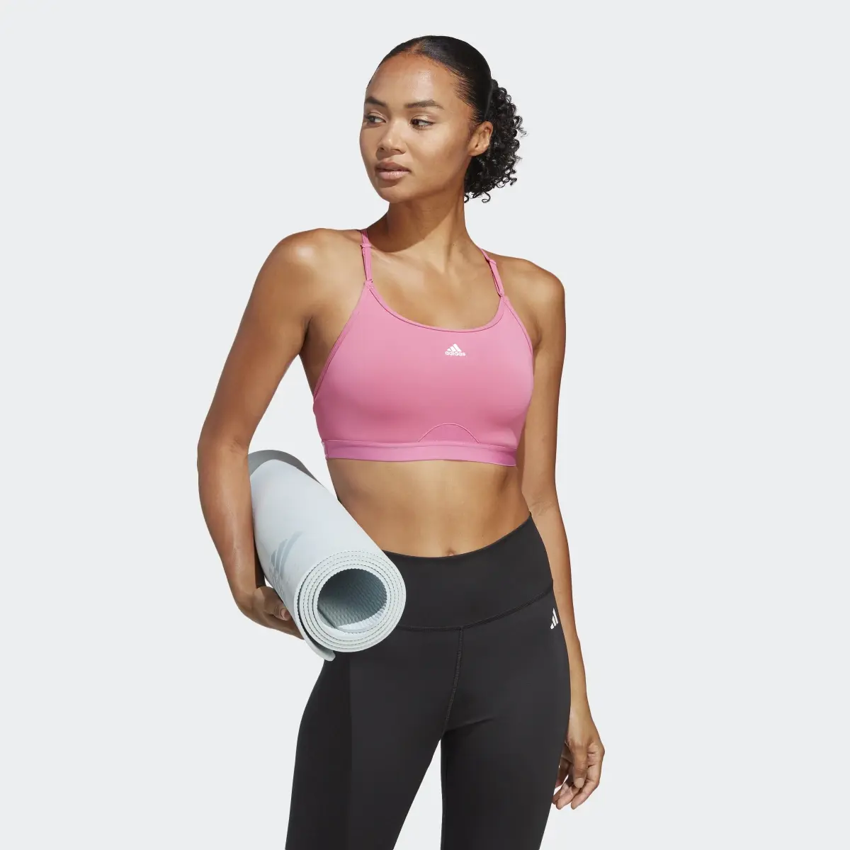 Adidas Aeroreact Training Light-Support Bra. 2