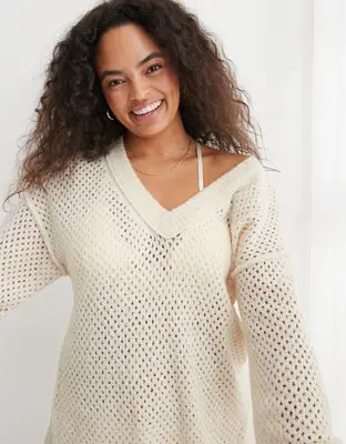 American Eagle Oversized V-Neck Sweater. 1