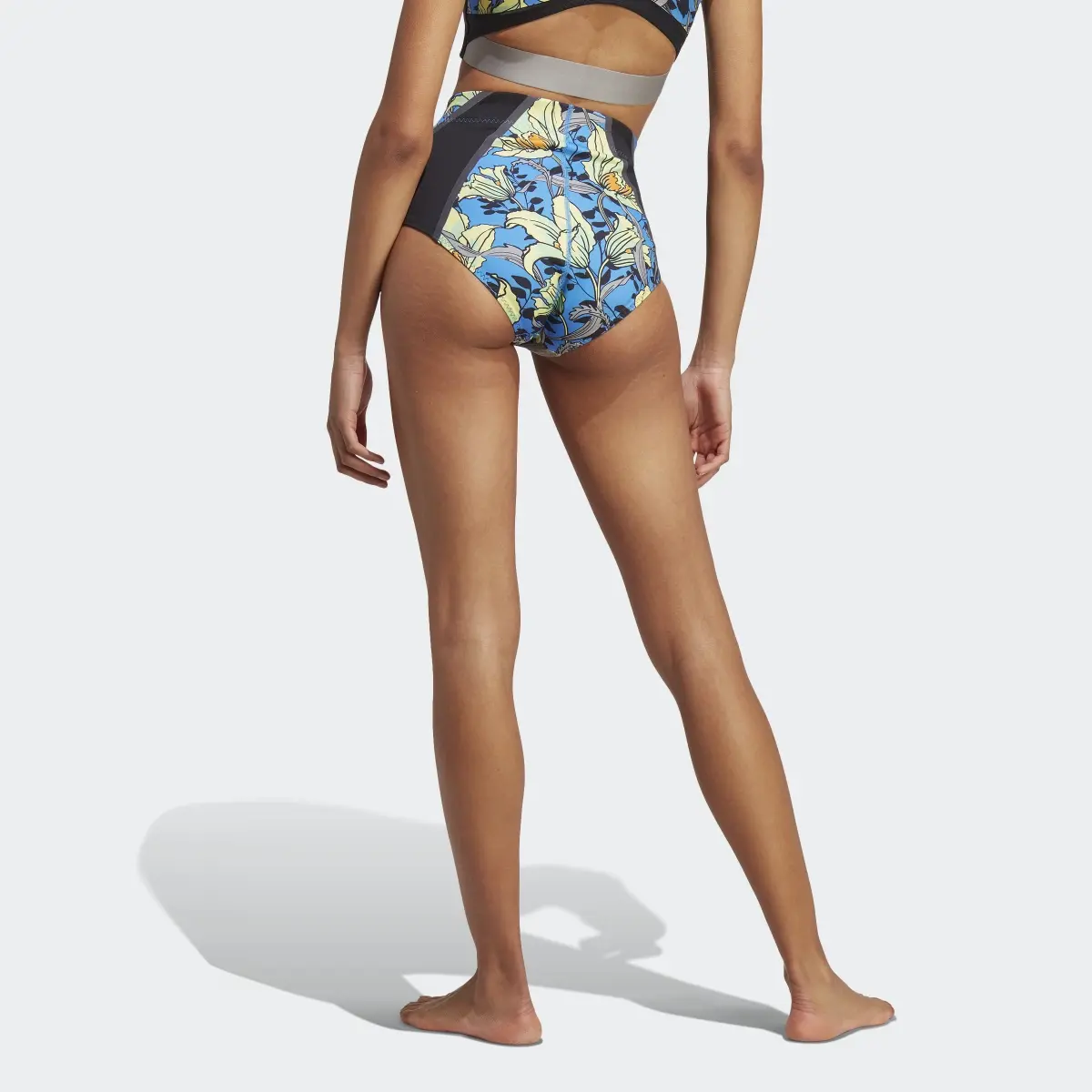 Adidas Braguita de bikini adidas by Stella McCartney TrueNature. 3