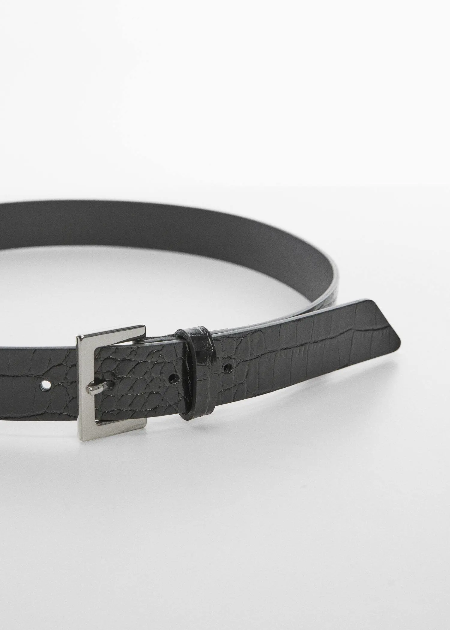 Mango Croc-effect leather belt. 1