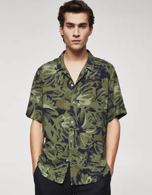 Camisa regular fit estampado tropical