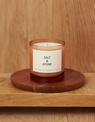 American Eagle Salt & Stone Black Rose & Vetiver Candle. 2