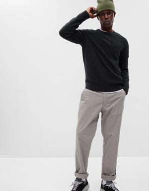 Modern Khakis in Straight Fit with GapFlex brown