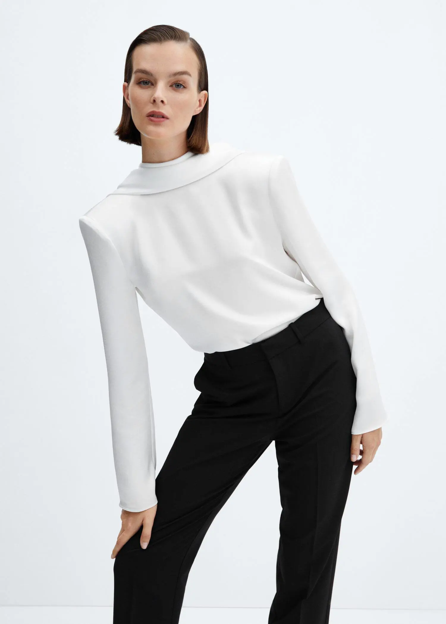 Mango Open-back blouse with shoulder pads. 2