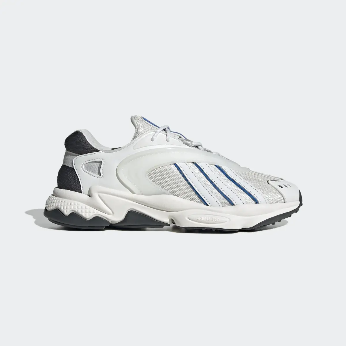 Adidas Oztral Ayakkabı. 2