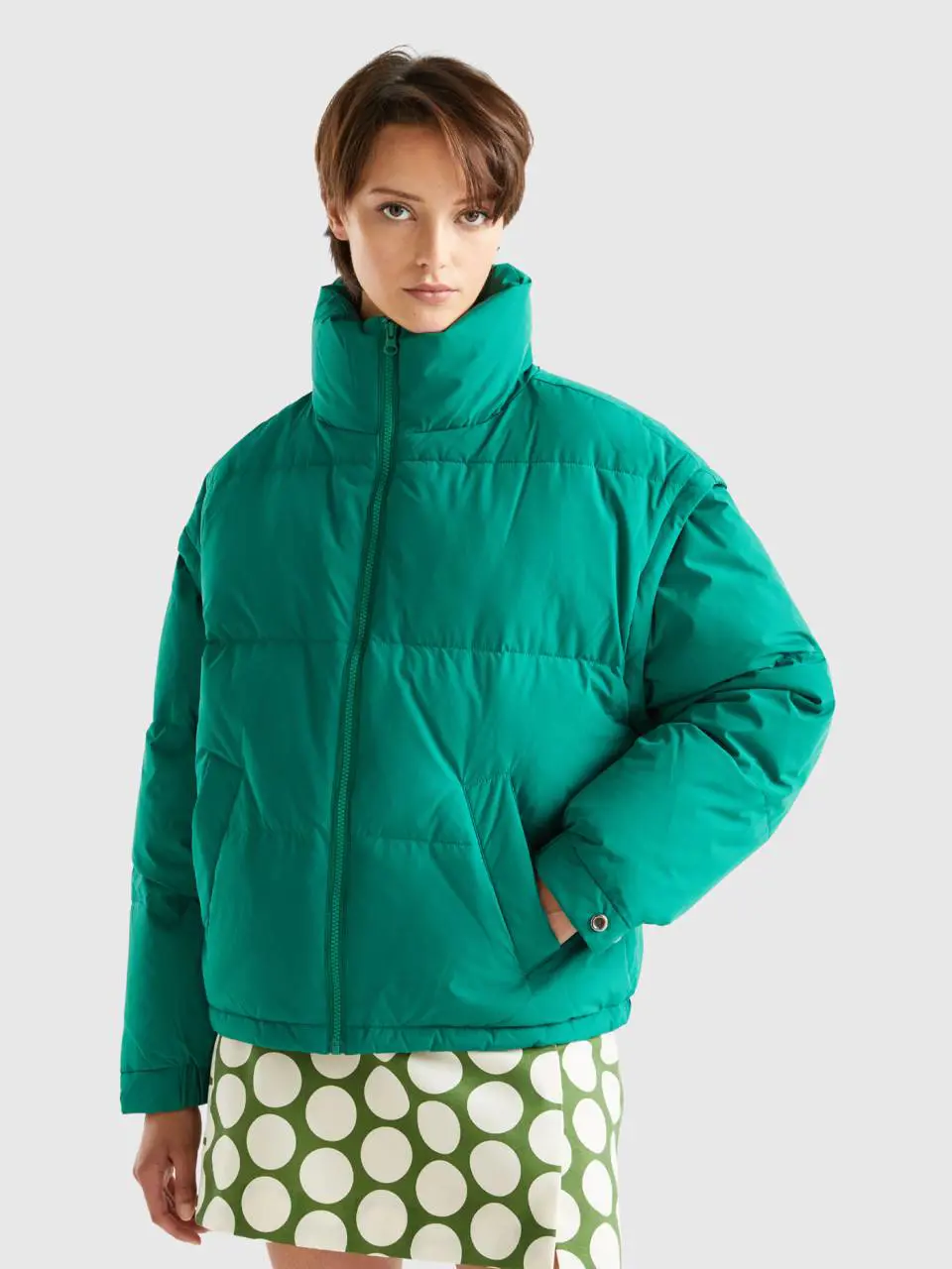 Benetton short padded jacket with removable sleeves. 1