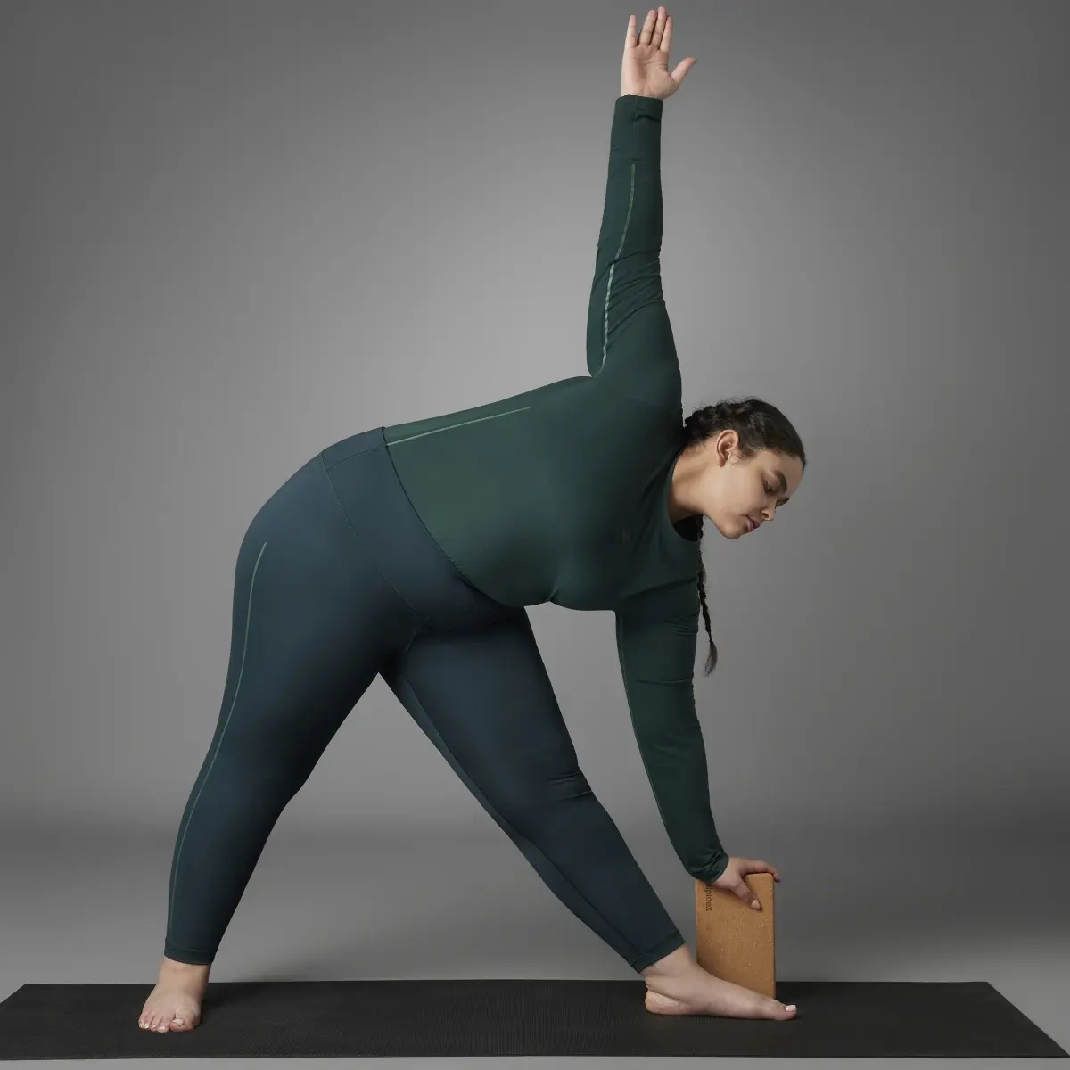 Adidas Authentic Balance Yoga 7/8 Leggings (Plus Size). 3