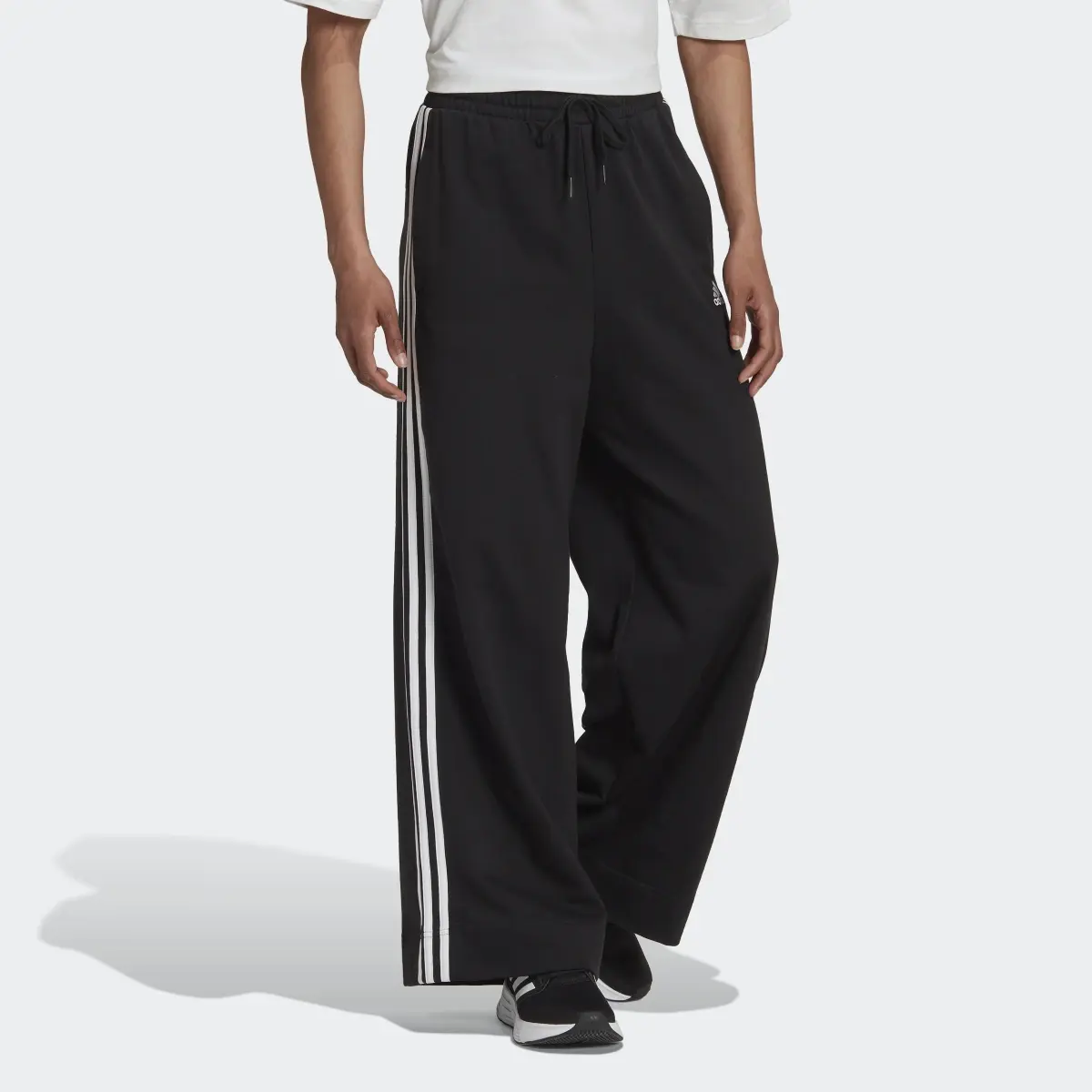 Adidas Pants 3 Franjas Essentials Pierna Ancha. 3