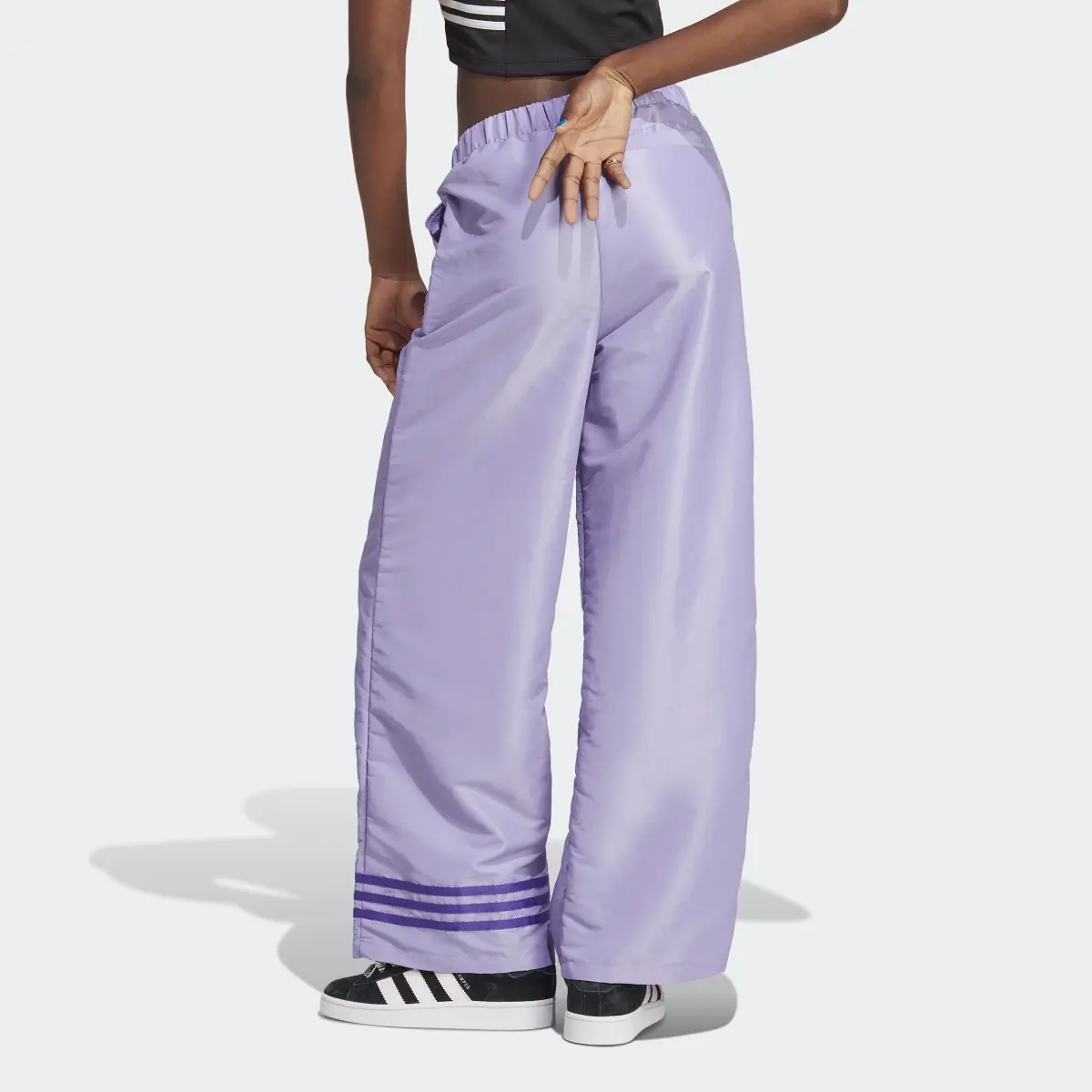 Adidas Wide Leg Hose. 2