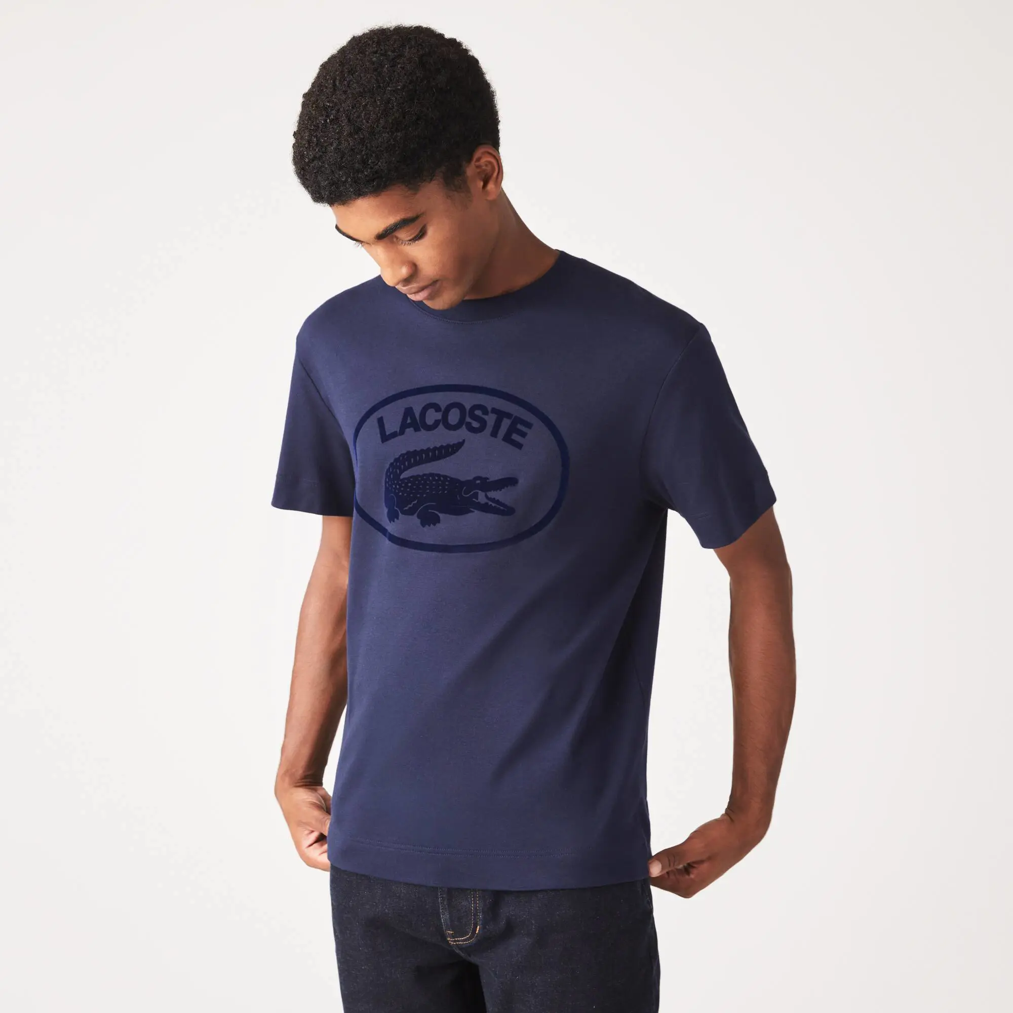 Lacoste T-shirt relaxed fit de algodão com marca no tom Lacoste para homem. 1