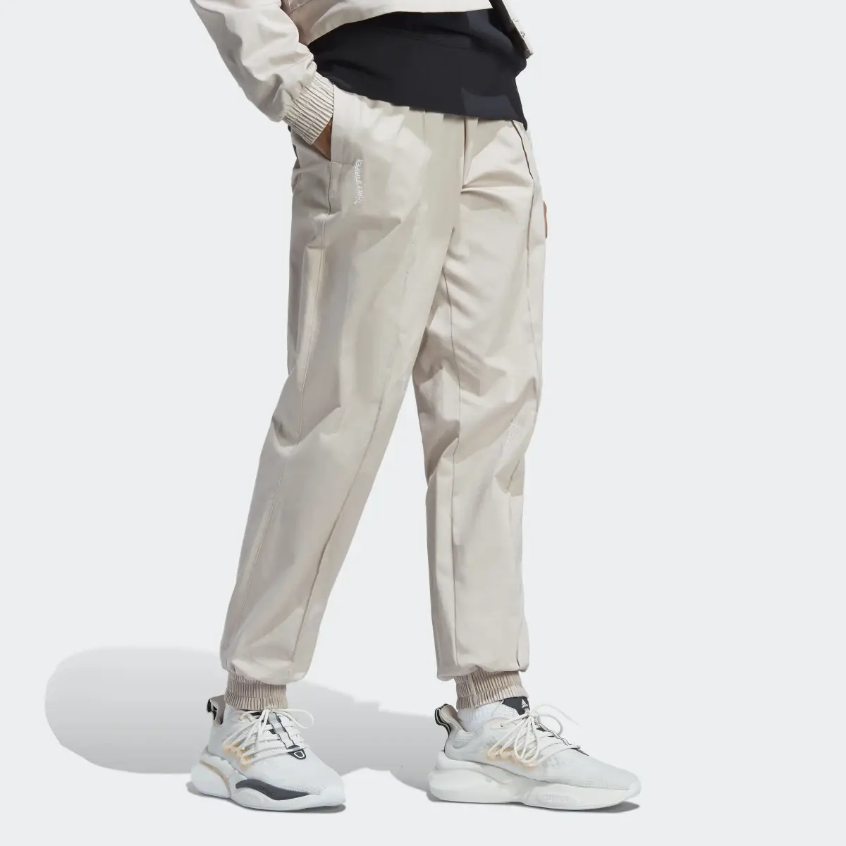 Adidas Pantalon ample avec graphismes inspirés des cristaux de guérison. 3