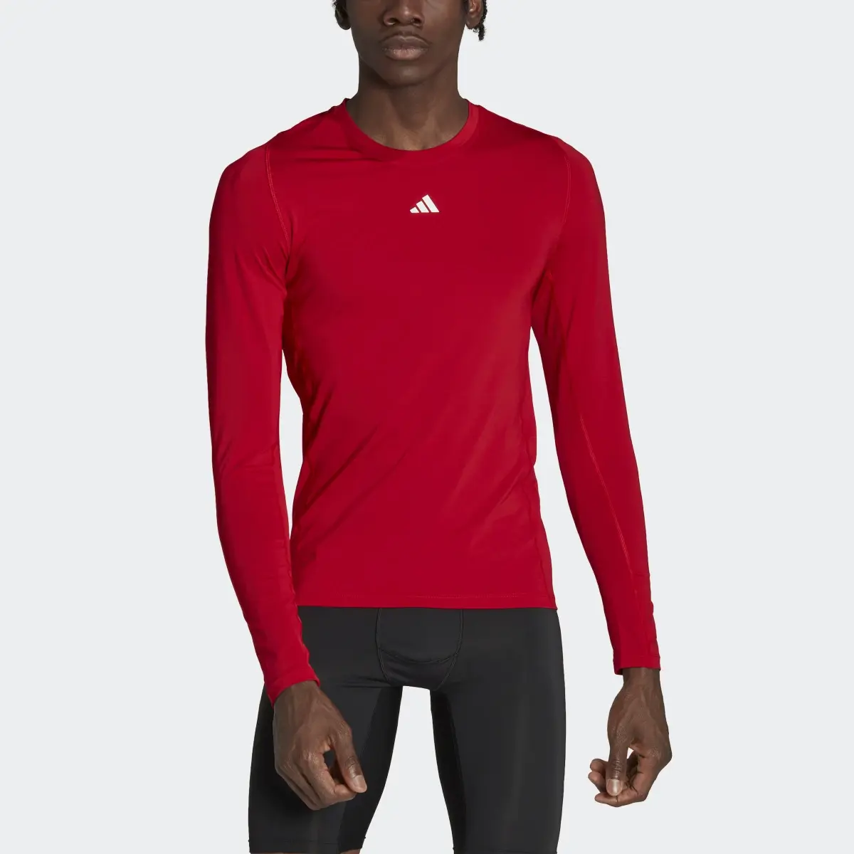 Adidas Playera Techfit AEROREADY Manga Larga. 1